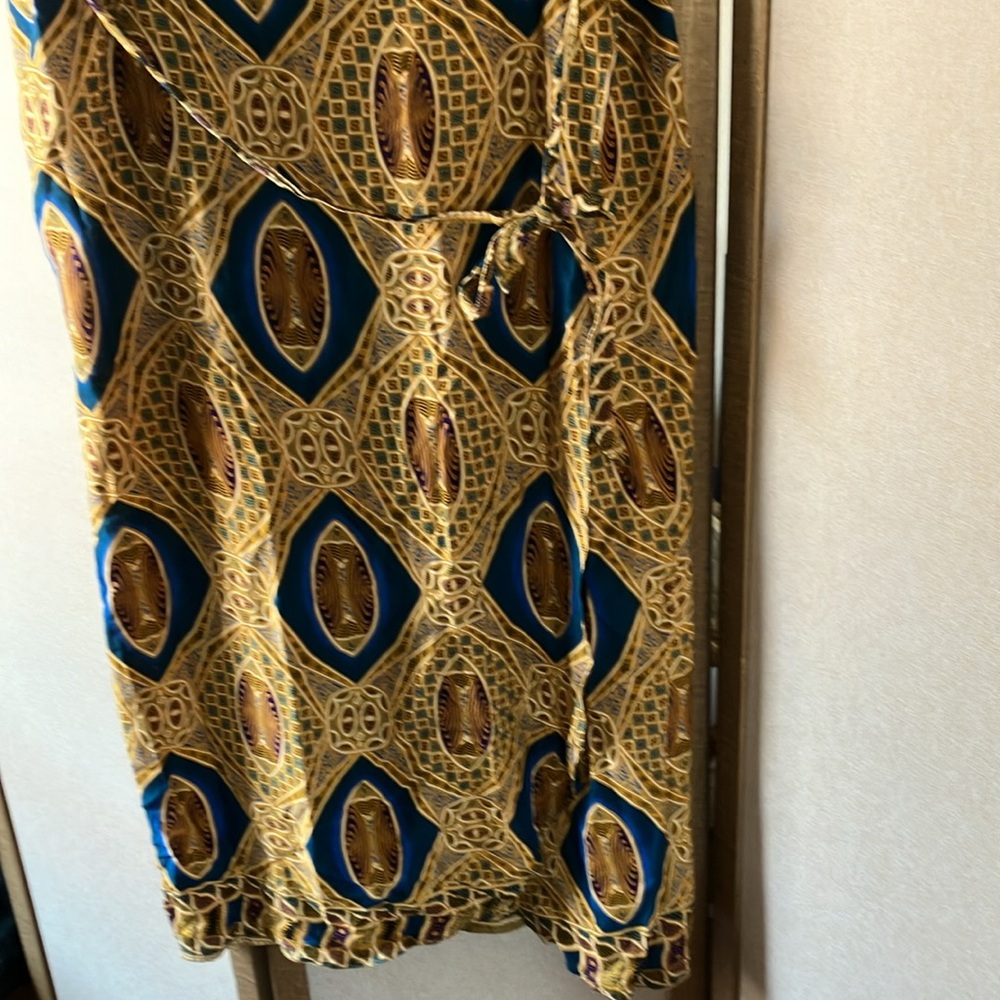 FINAL MARKDOWN Fire Studio Blue and Gold Patterned boho look wrap style skirt 1X - Picture 3 of 12